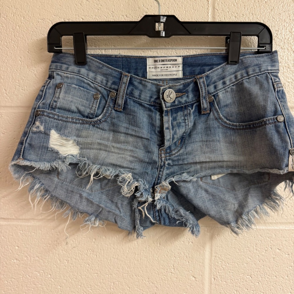 One x OneTeaspoon Free People Womens Bonitas Denim Shorts 24 Distressed Blue